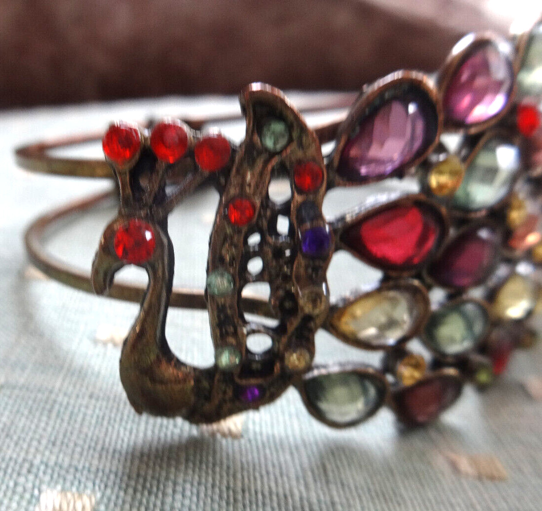 VTG PEACOCK CLAMPER BRACELET METAL MULTI COLORED FACETED CRYSTALS BIRD PRETTY!