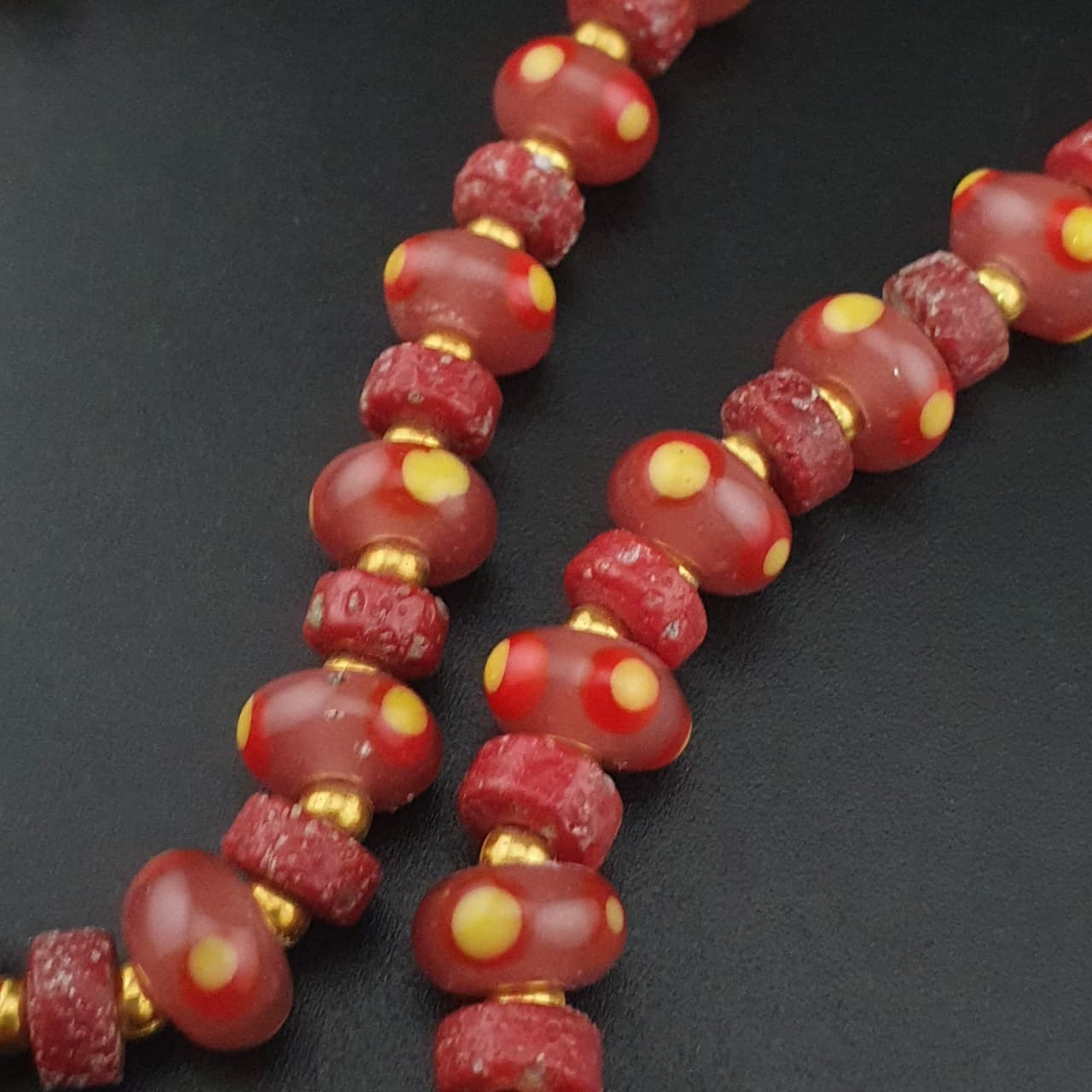 Vintage Venetian Tiny Tire Eye Glass Beads Necklace 26in 8.4-9.2mm