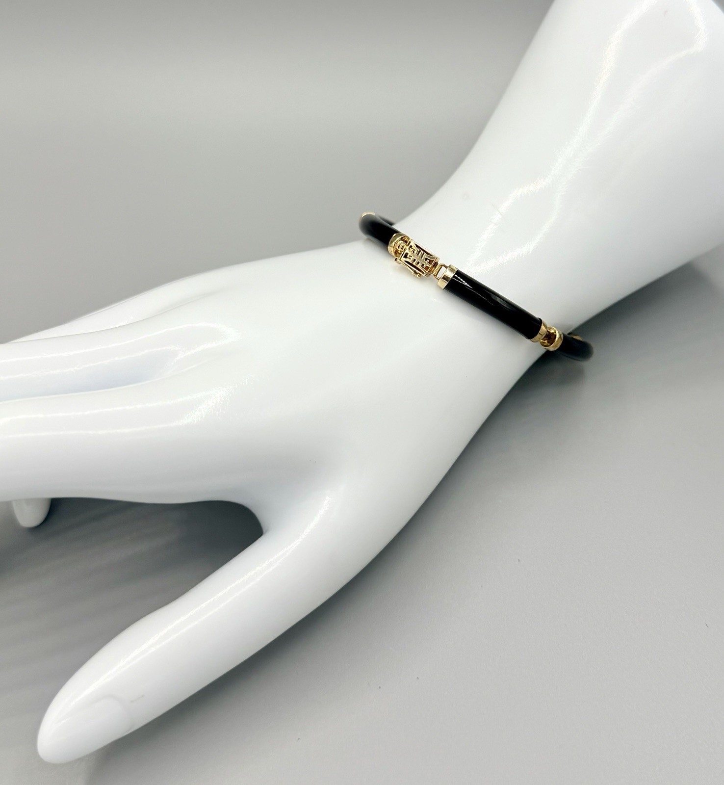 Vintage 14K Gold Black Onyx Bracelet Hong Kong