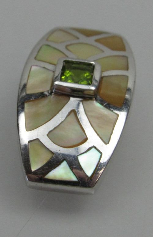 Vtg Sterling Silver Mother of Pearl Inlay Pendant Green Stone Glass? Peridot?