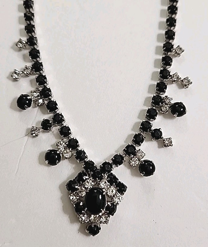 Vintage 1950s Bib Necklace & Screw Back Earrings Black & Clear Rhinestones