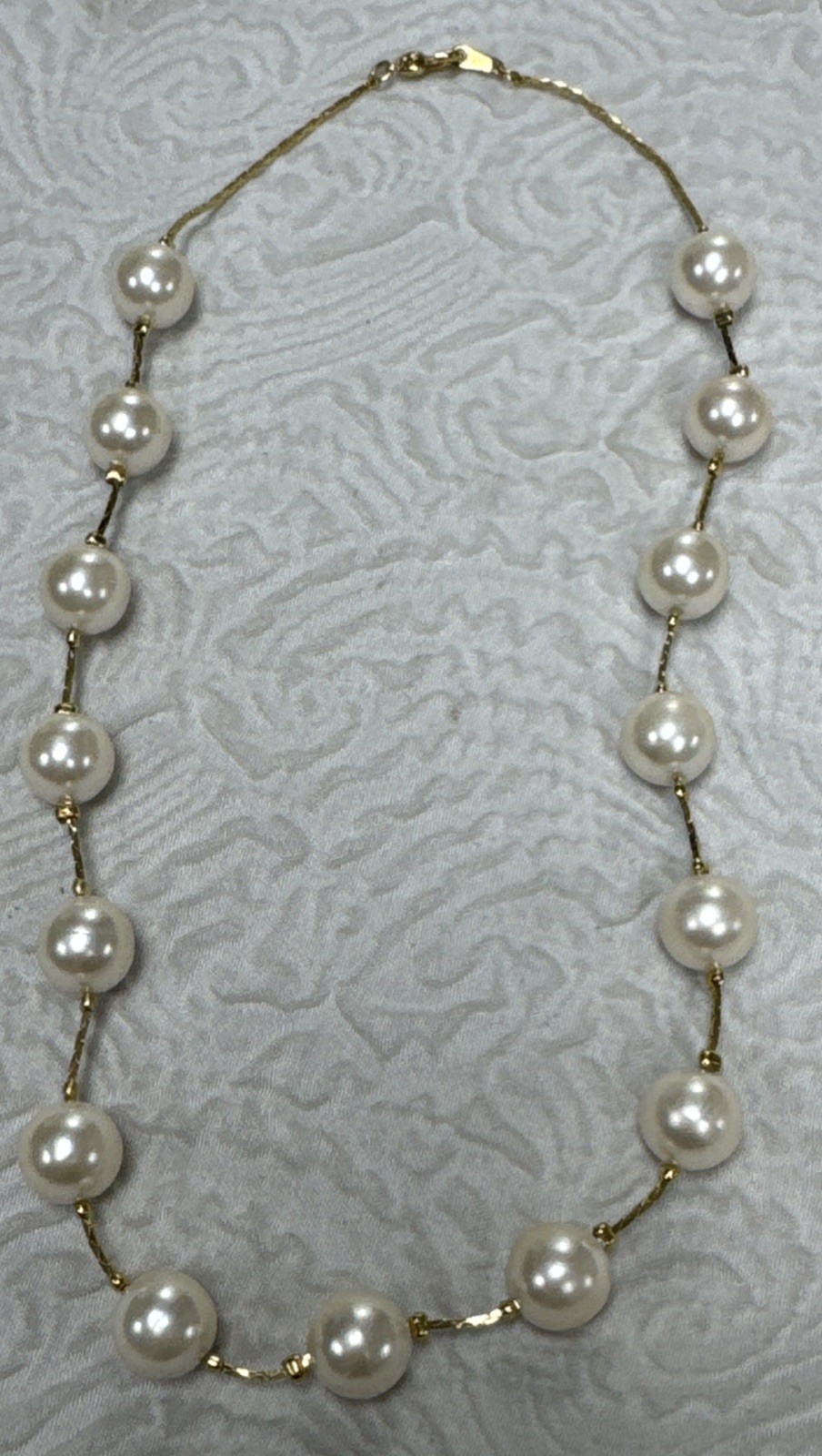 Vintage Faux Pearl Station 17.5” Gold Tone Necklace 19.98 Grams & 10 mm