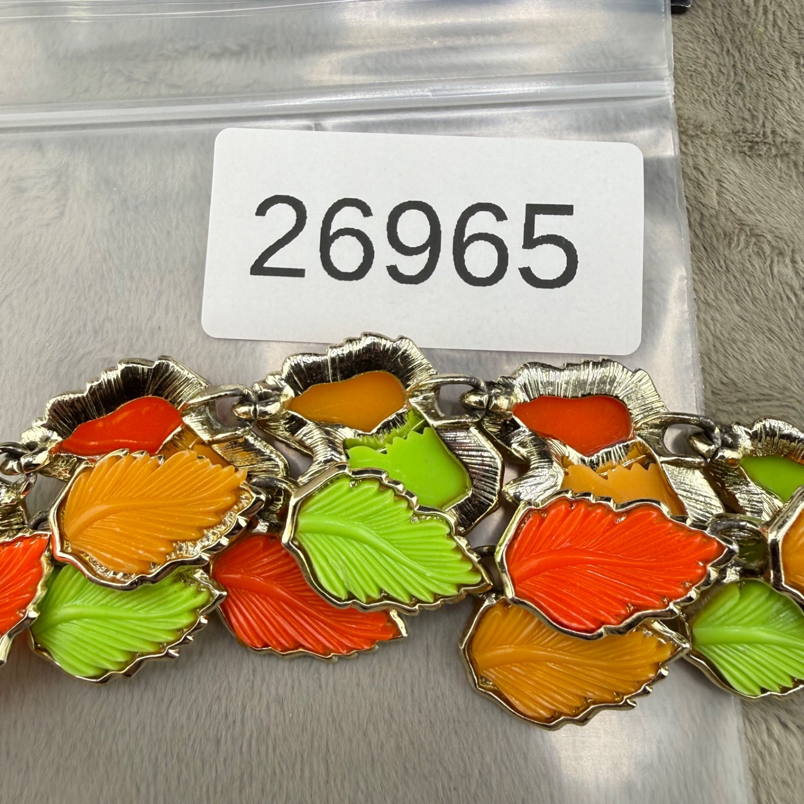 Vintage Thermoset Leaf Necklace Neon Green Red Gold Tone 14”