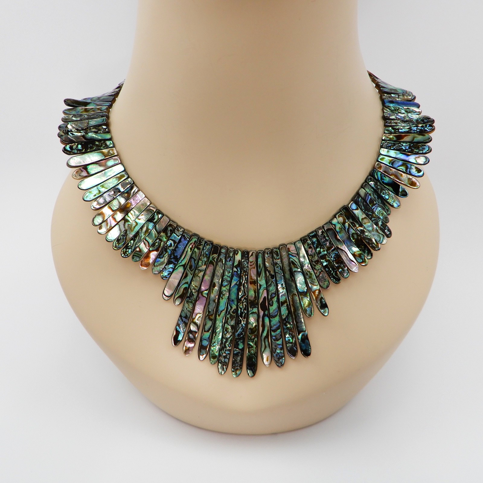 SAJEN Abalone Mother-of-Pearl MOP Necklace Reversible Choker Graduated Spike Bib