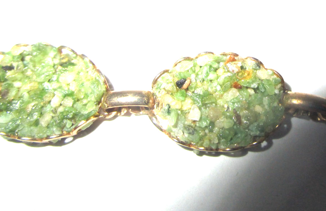 Vintage Gold Tone Link Bracelet w/Green Stones Size Small