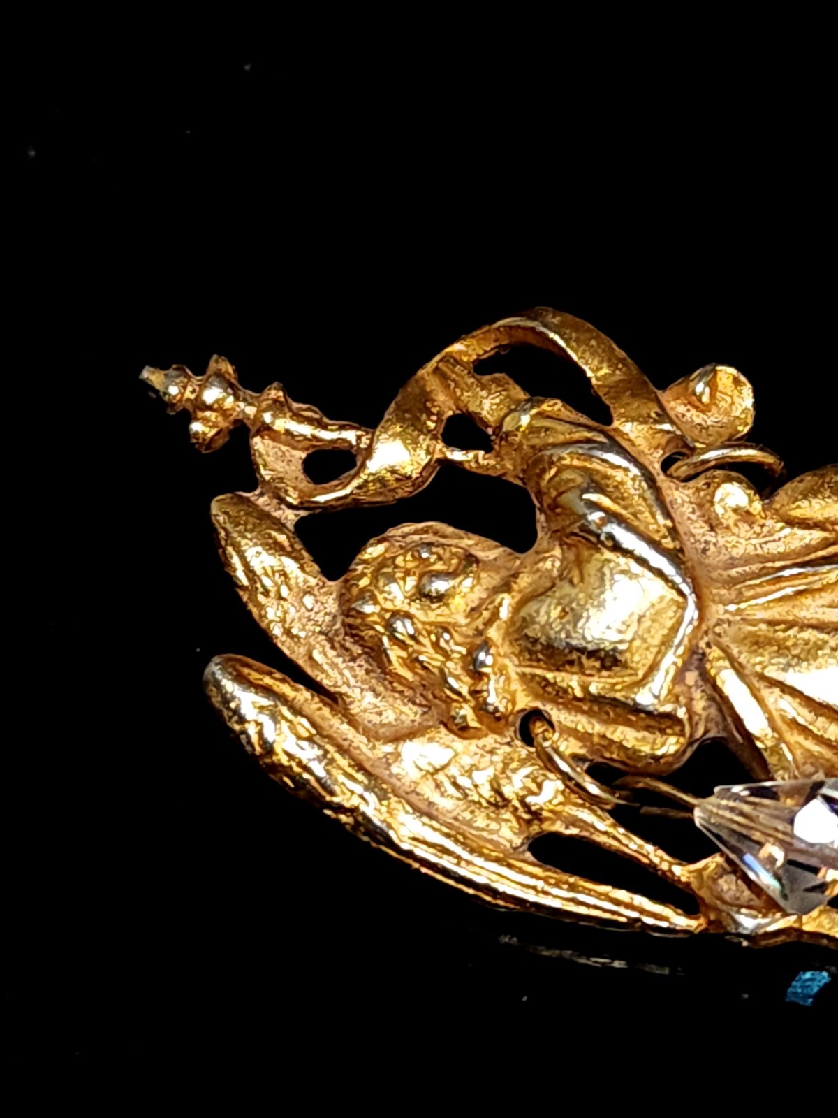 Vintage Alva Museum Signed Replica Gold Toned Angel Brooch Pin with Crystals