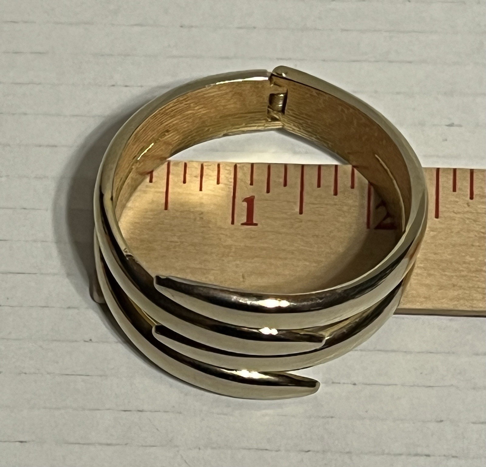 Hinged Clamper Bracelet Gold Tone Top Opening 2 Row Entwine Design Chunky Small
