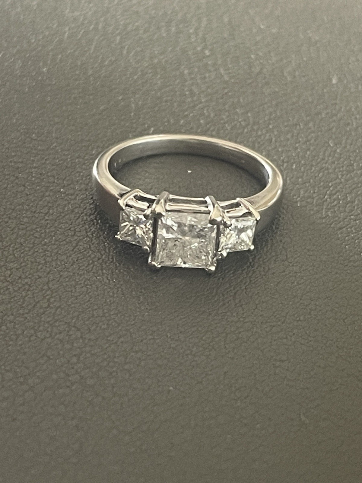 14KT White Gold 1.60CTW (1.00CT Center) Diamond Engagement Ring. Size 6.75+(X245