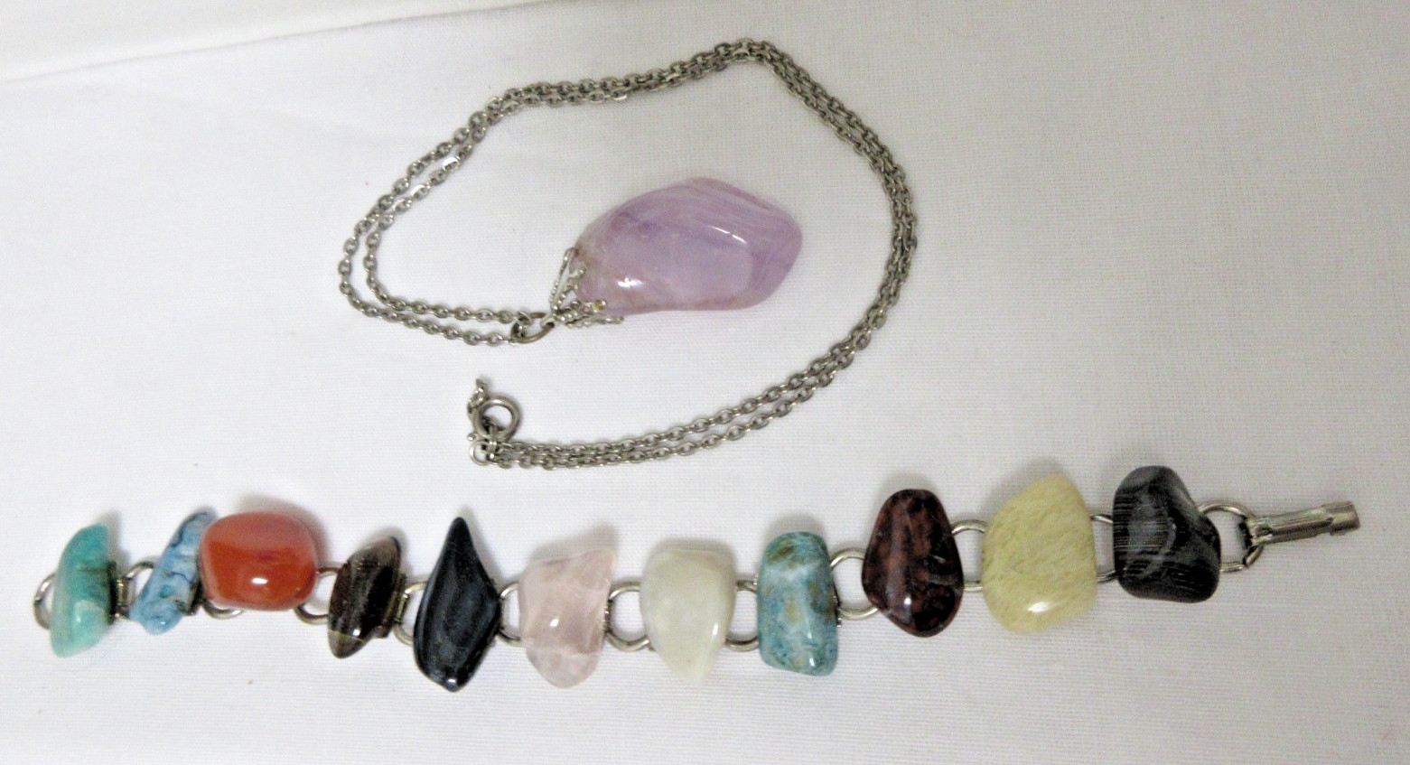 Vintage Silver Tone Polished Stone Pendant Necklace and Bracelet