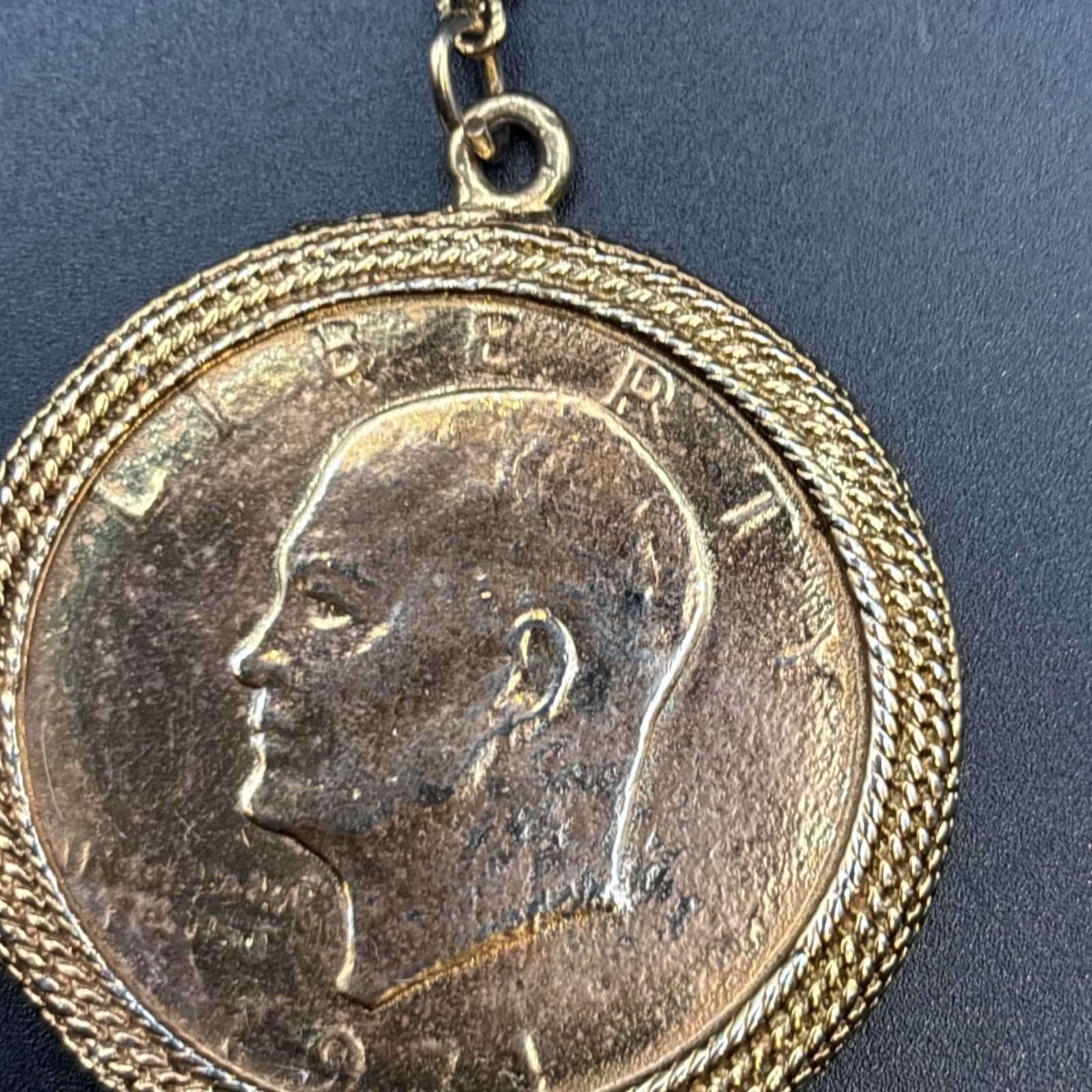 Vintage 1971 Eisonhower Coin Necklace
