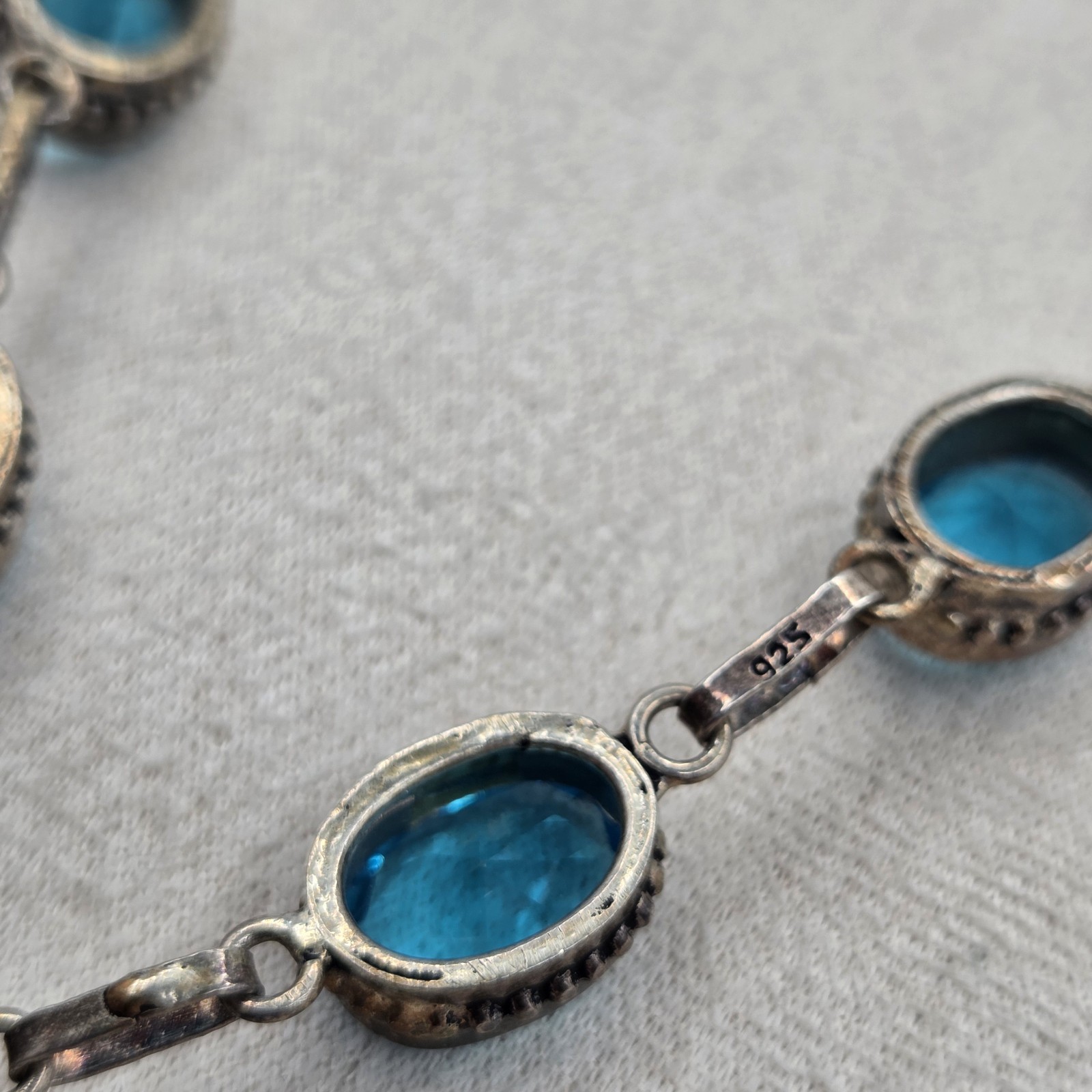Stunning Vtg 925 Sterling Silver Blue Glass Festoon Y-Necklace 20″+ 1.5″ Drop