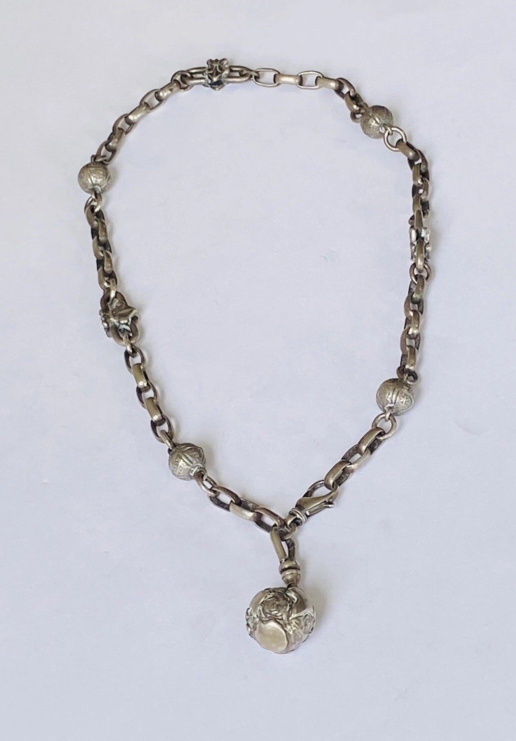 Vintage Sterling Silver Station Fleur de Lis French Ball Globe Charm Necklace