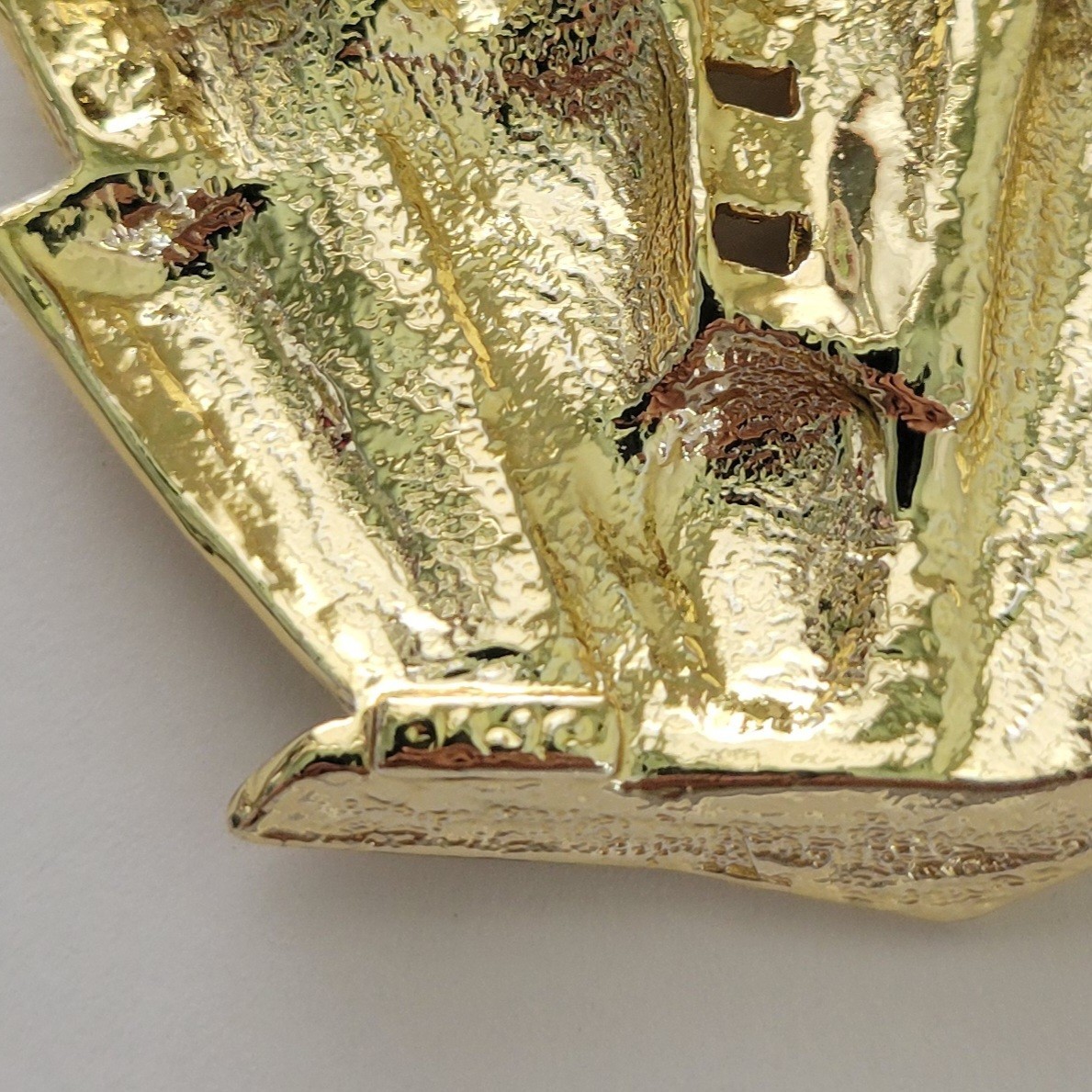 Vtg Signed AJC Gold Tone Pin Brooch Skyscraper Cityscape City Tall Buildings 2”