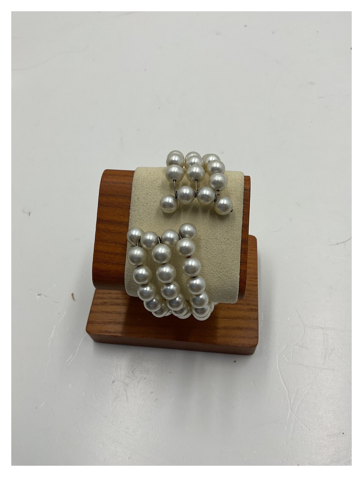 Vintage 3-Row Faux Pearl Wrap Bracelet White Multi Strand