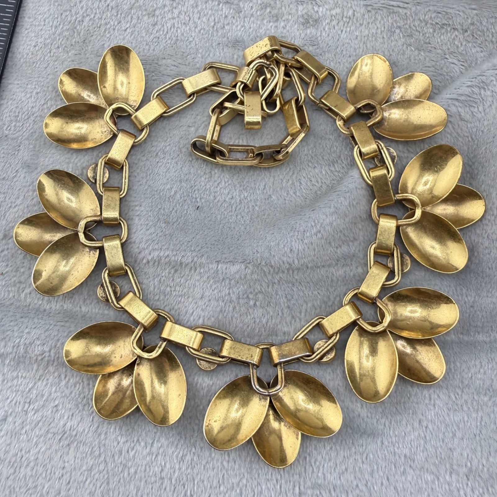 Stella And Dot Necklace Gold Tone Statement Signed Hazel Flower 16”