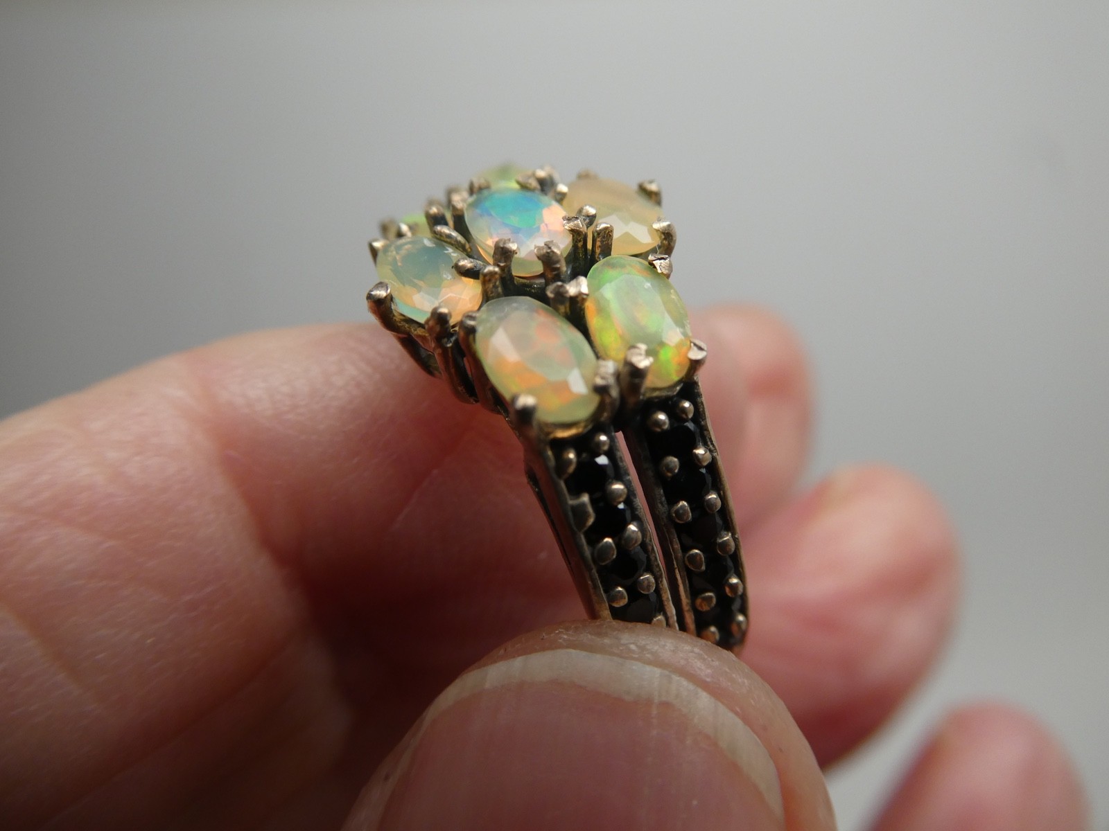 Vintage Opal & Black Sapphire Sterling Silver 925 Band RING Size 6