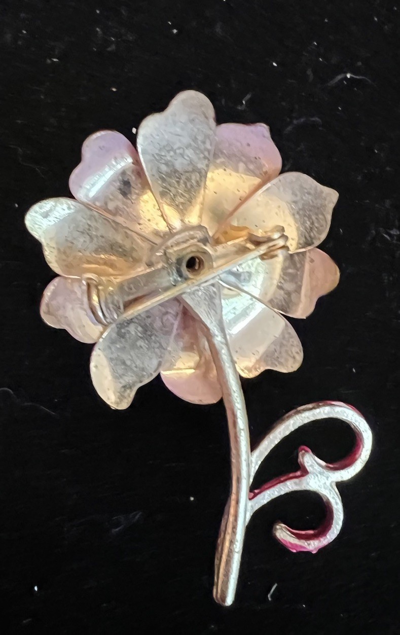 Vintage Pink 2-1/2 Inch Flower Brooch With Gold Stem