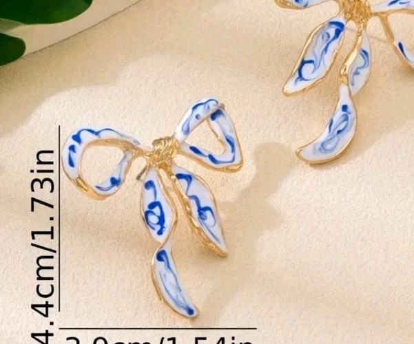 Stunning Goldtone Blue&white Enameled Stud Bow Earrings
