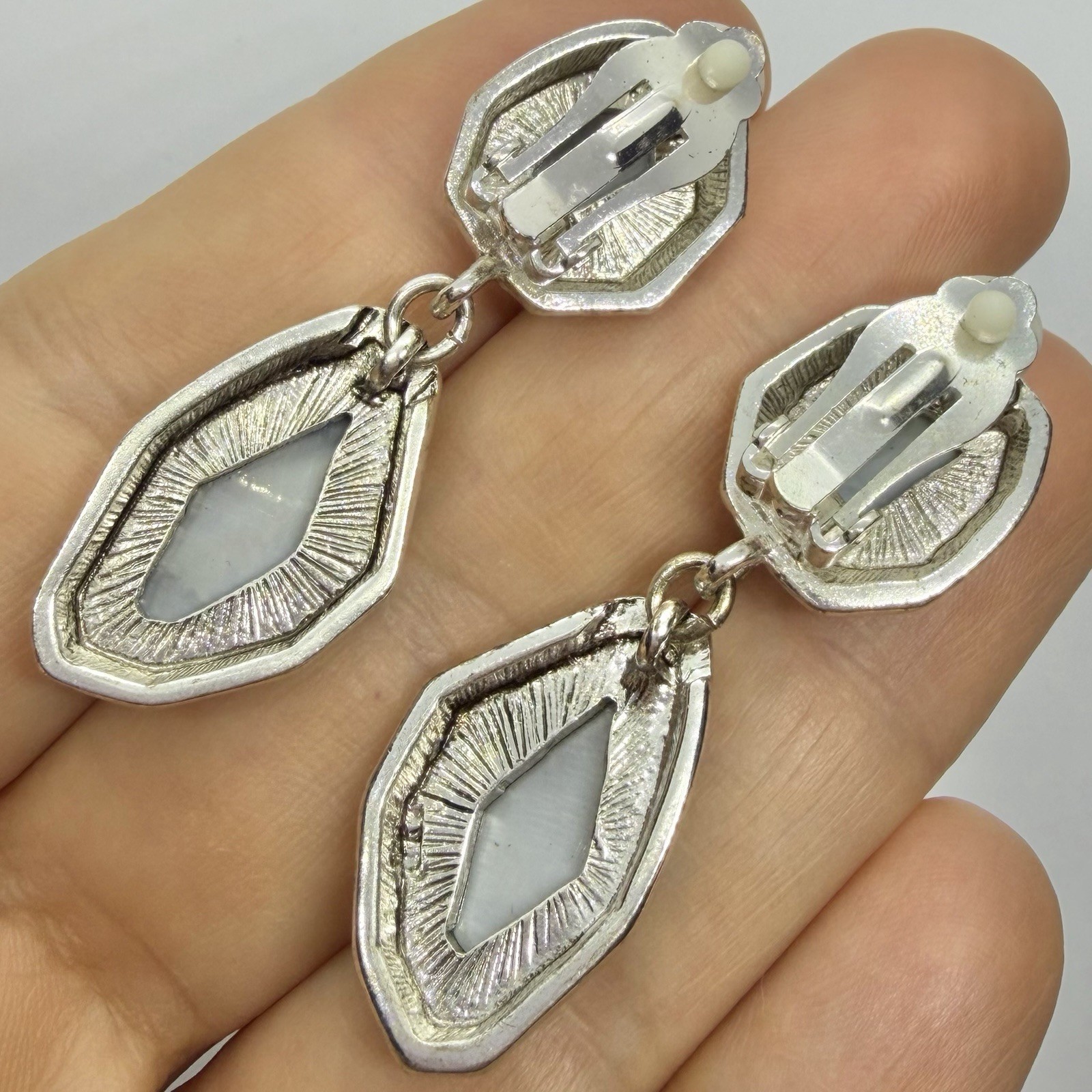 Vtg Gray Blue Mop Asymmetrical Faux Geode Slice Dangle Earrings Clip Silvertone