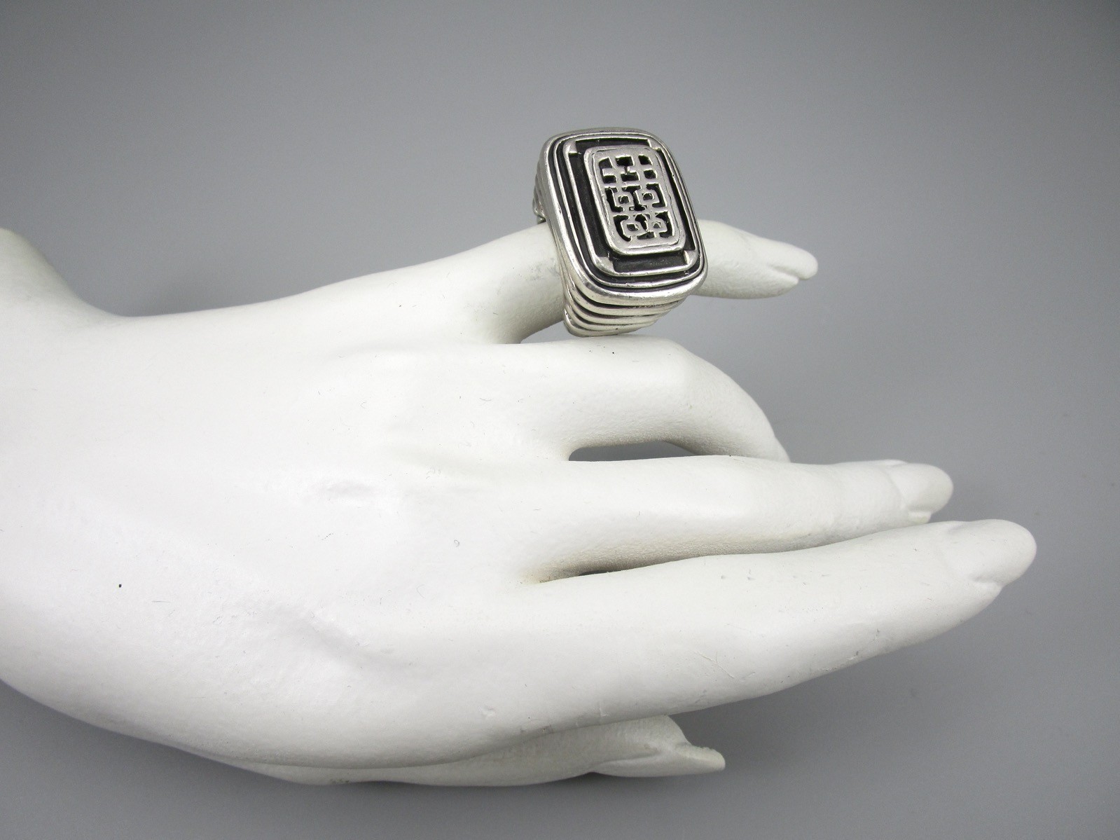 LOVELY DIAN MALOUF STERLING SILVER “DOUBLE HAPPINESS” STATEMENT RING SZ 6.75