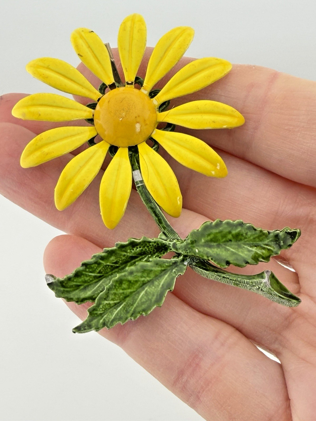 Vintage 1960s Enamel Flower Brooch Lot of 2 Black Yellow Pop Art Mod Retro Daisy