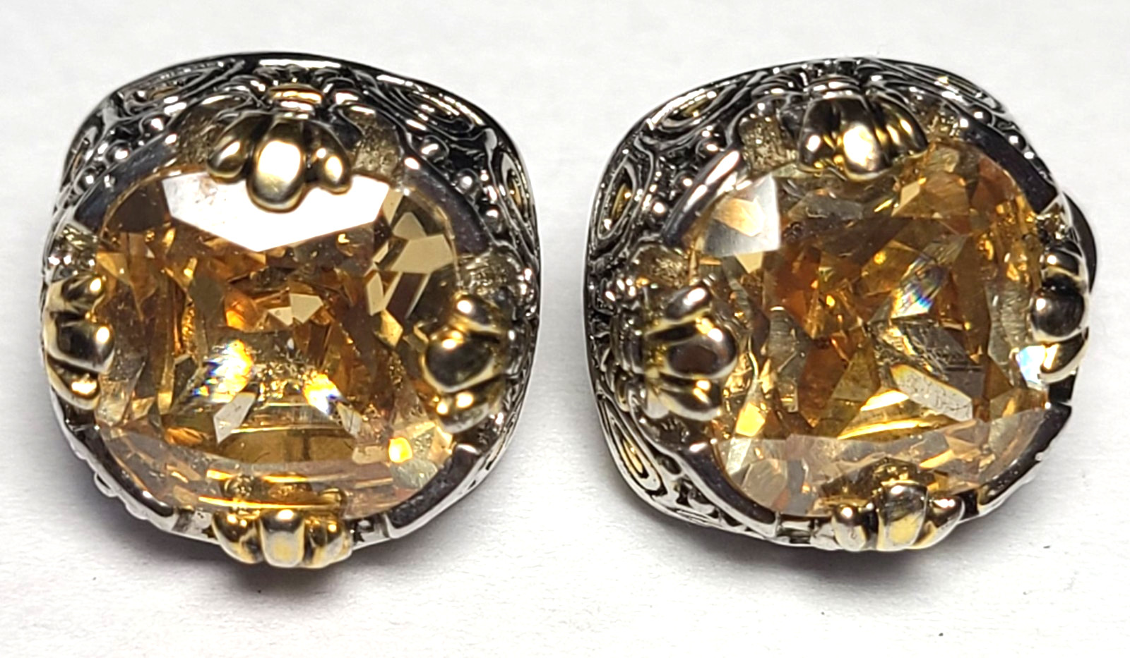 VINTAGE STUNNING SILVER TONE YELLOW CITRINE CUBIC ZIRCONIA PIERCED EARRINGS