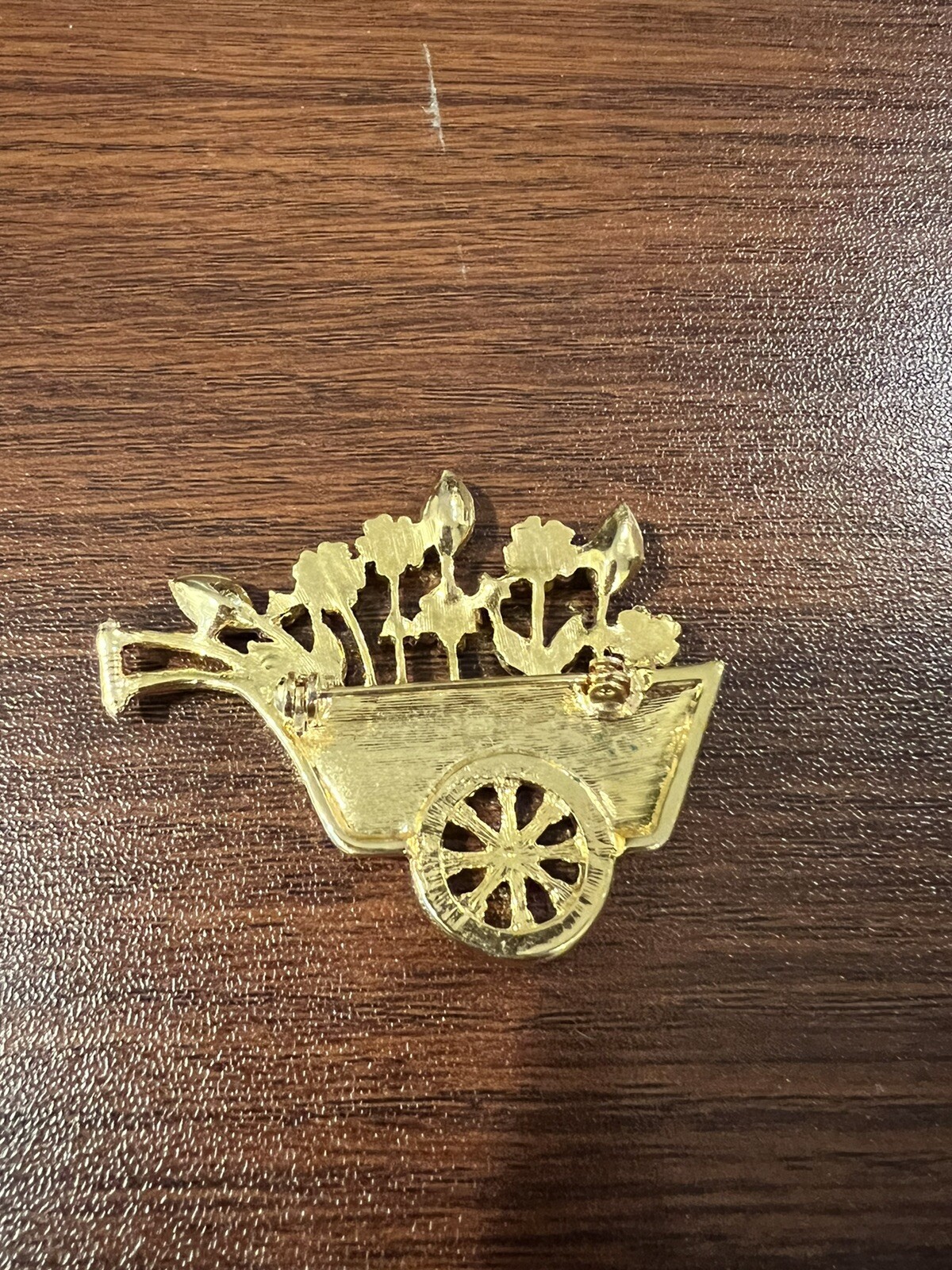 Gold Tone Green Rhinestone Flower Garden Wheelbarrow Wagon Cart Brooch Pin