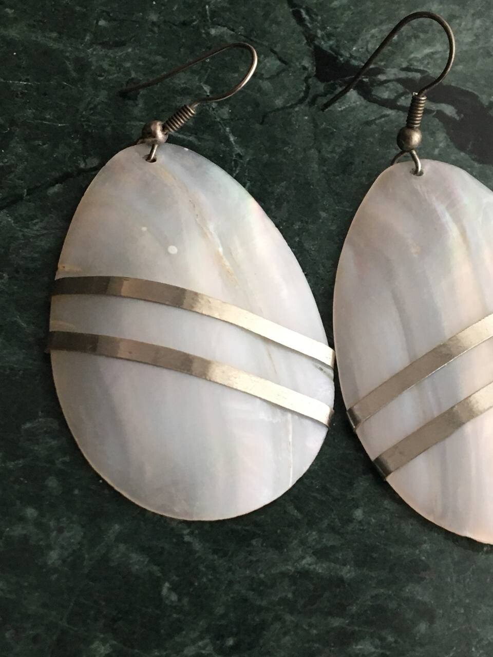 Vintage White and Gold Shell Earrings And Pendant Women’s Jewelry Set