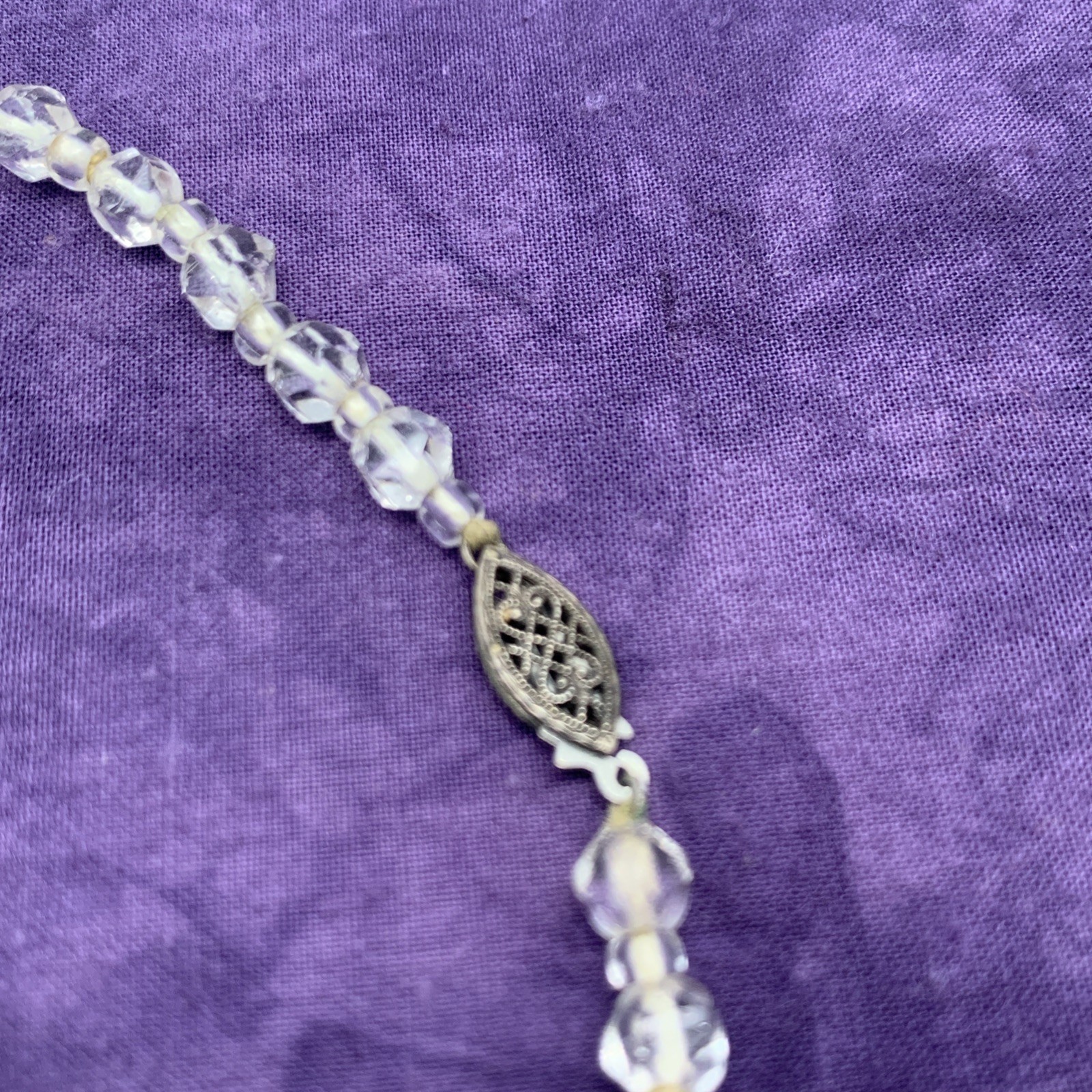 Vtg Glass Faceted Graduated 17.5″ Necklace w/ 925 Fish Hook Clasp