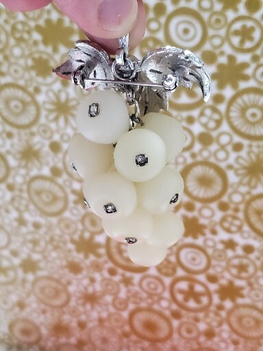 Large Vintage Rhinestone and Free Moving Lucite Bunch of Grapes Brooch.