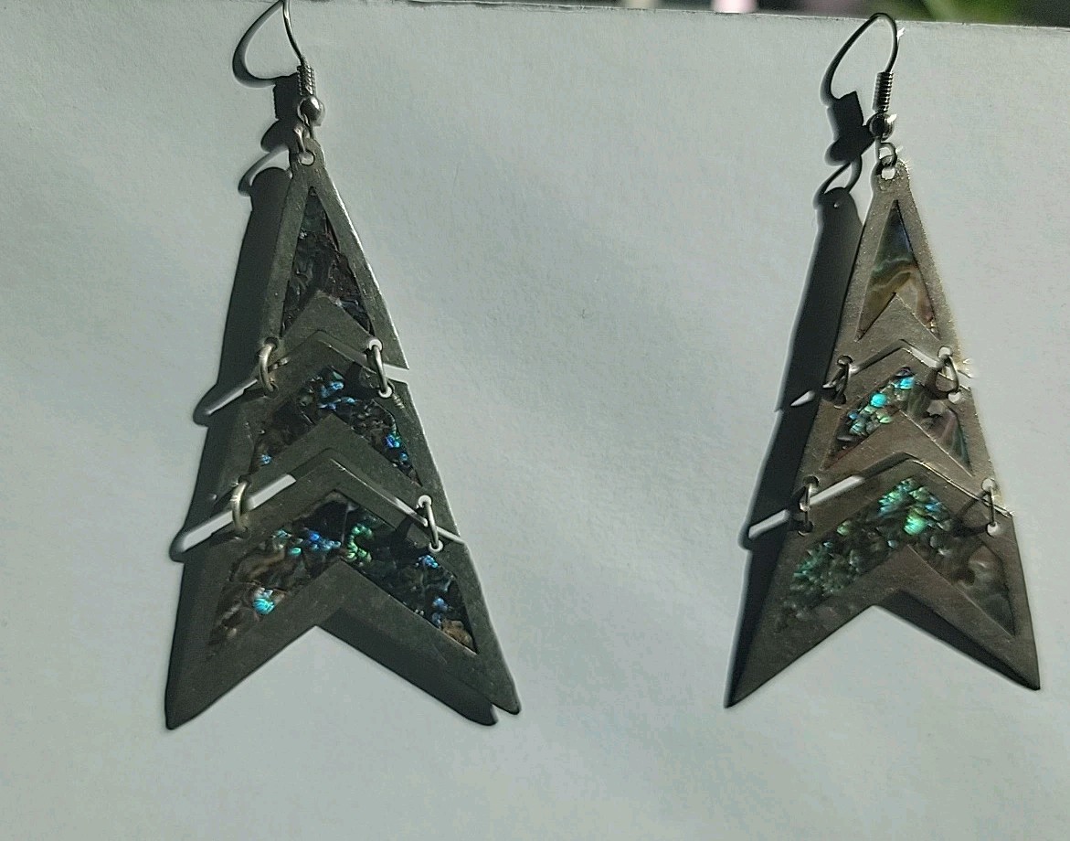 Vintage 80’s New Mexico 3 tiered triangular Silver Earrings Paua Abalone Shell 