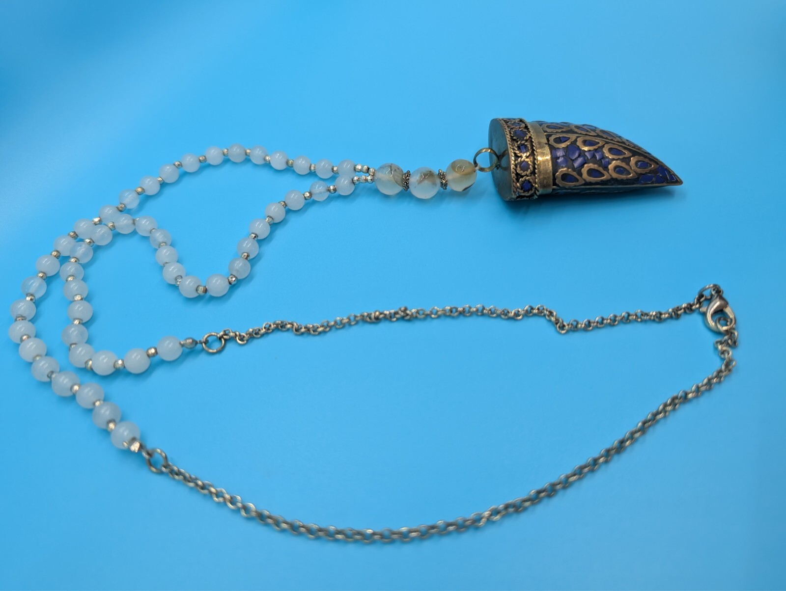 Horn pennant with rose quartz necklace 16 and 1/2 in