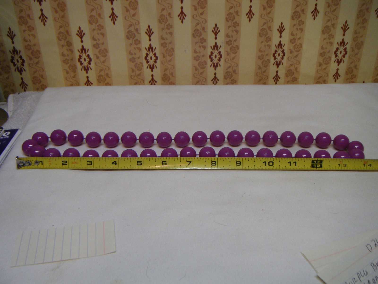 VINTAGE 28″ 17.5mm PURPLE BEADED NECKLACE, 38 PLASTIC BEADS D260425008
