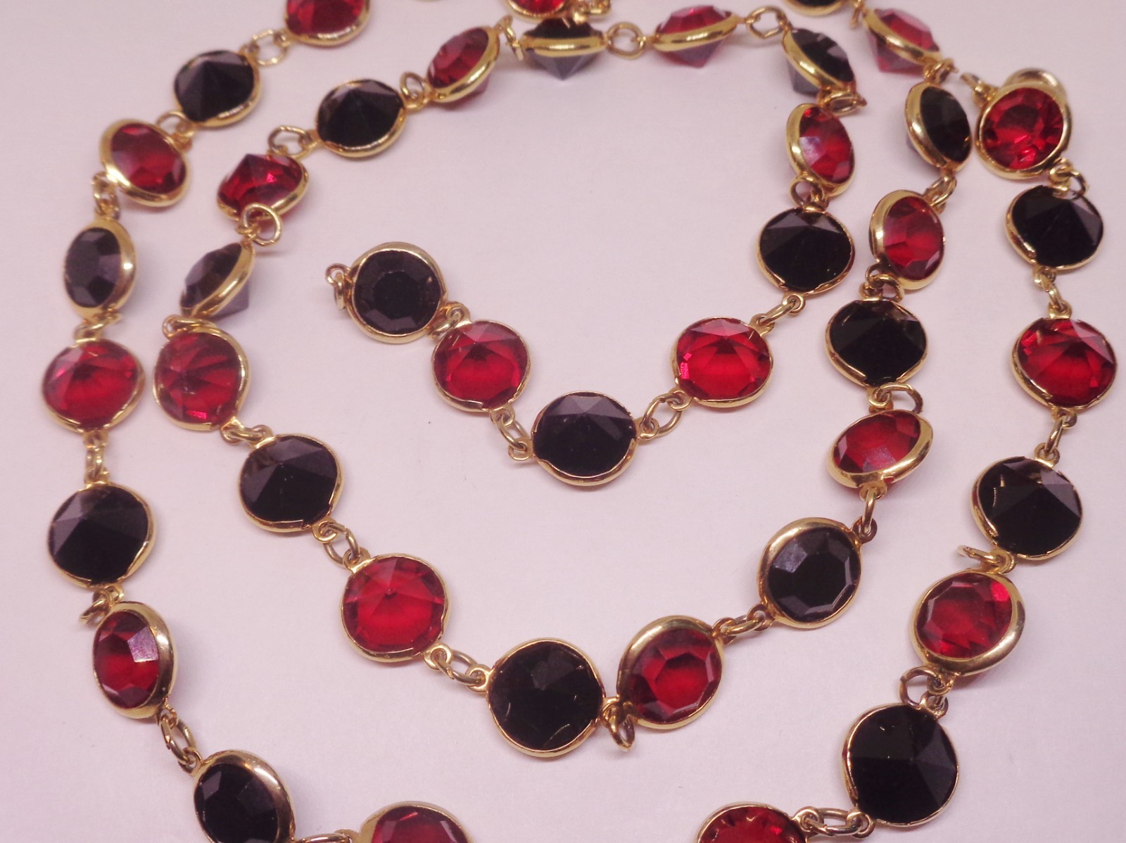 Vintage open bezel black, red faceted crystal glass flapper chain necklace 34″