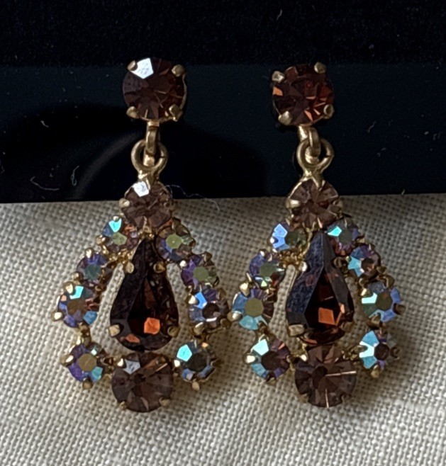 Vintage Juliana DeLizza and Elster AB Rhinestones Screw On Dangle Earrings