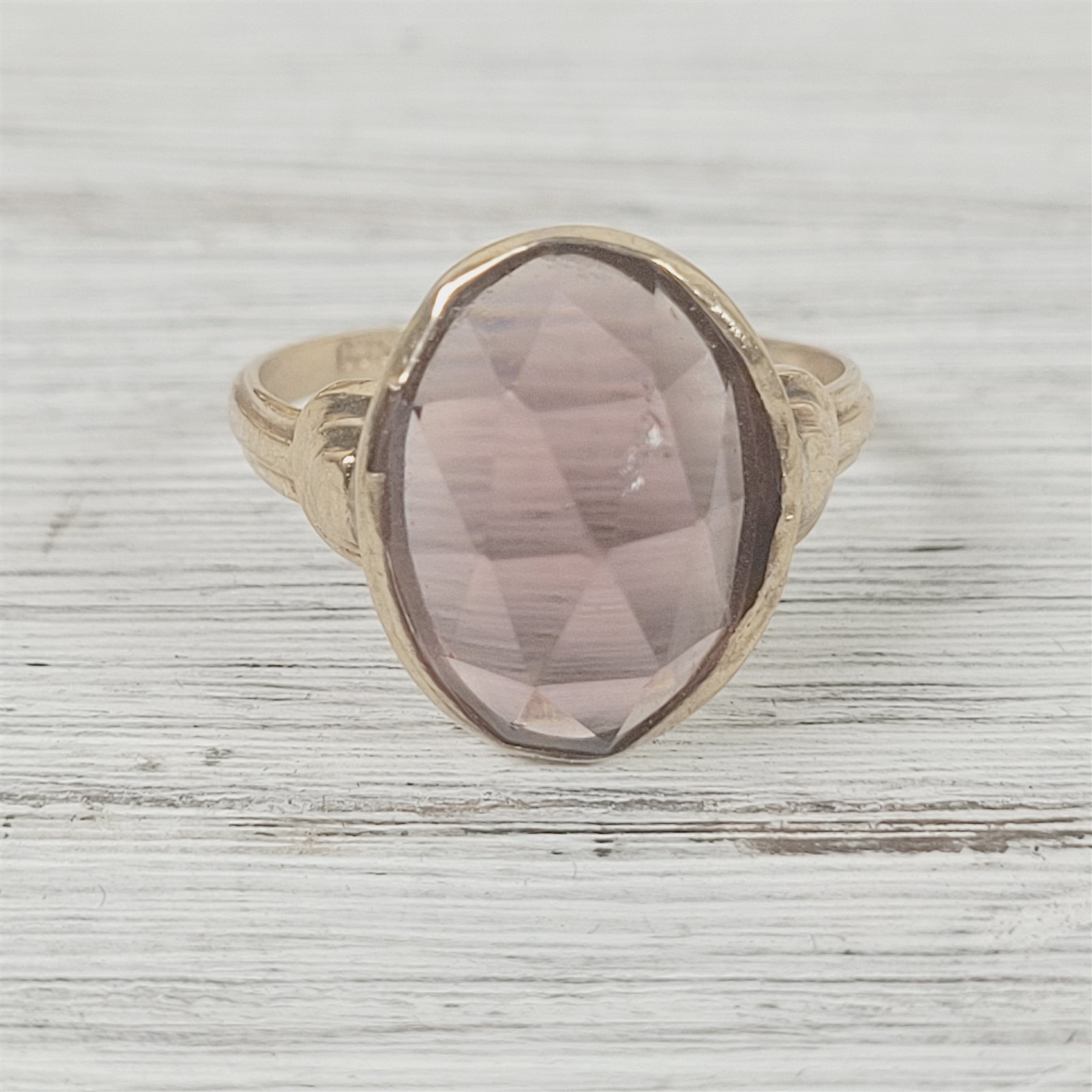 Art Deco Antique 14K Yellow Gold Purple Cushion Cut Ring 6.5 Vintage Luxury