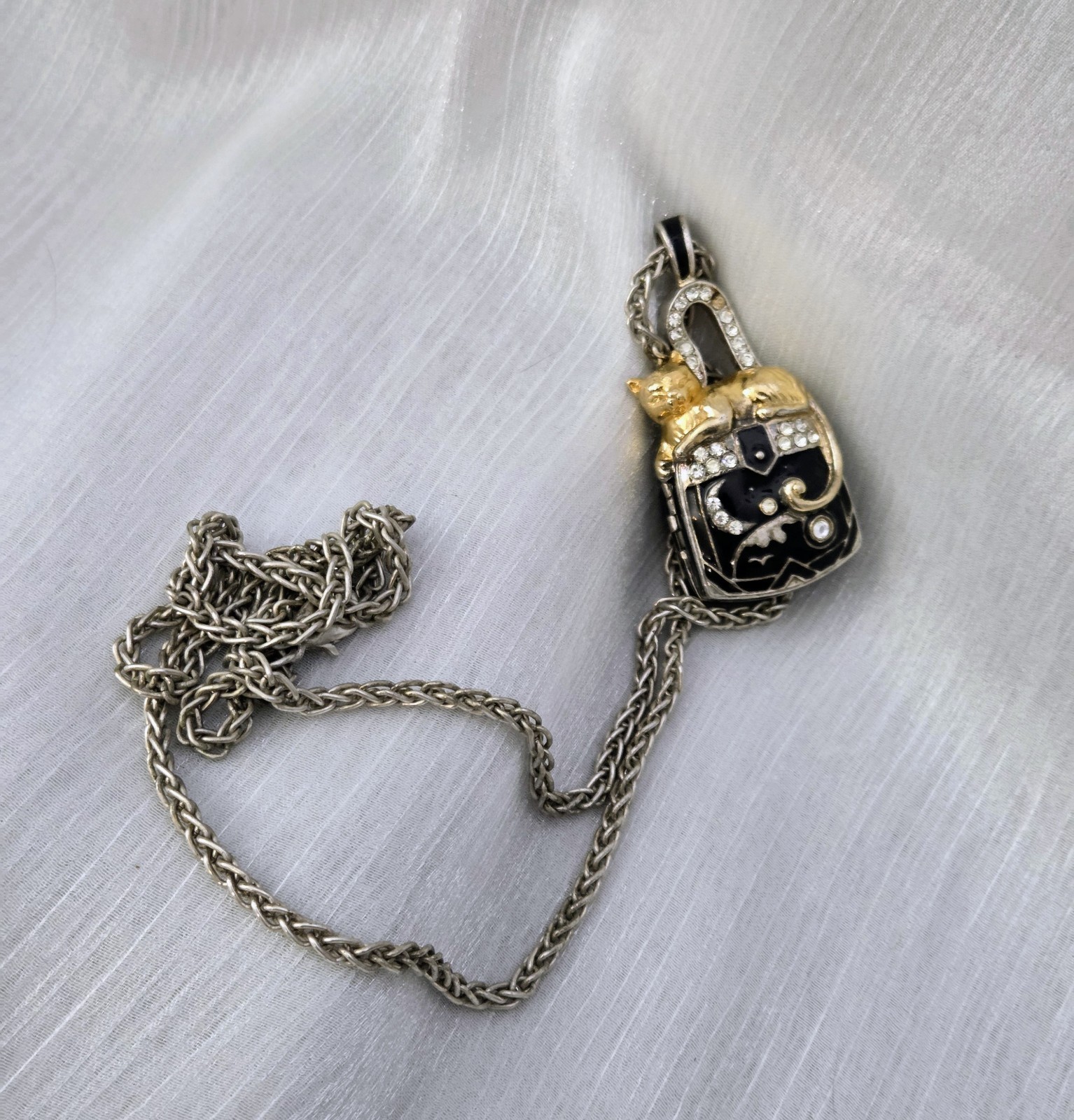Vintage Edgar Berebi Limited Edition Cat Purse Trinket Locket Pendant Necklace