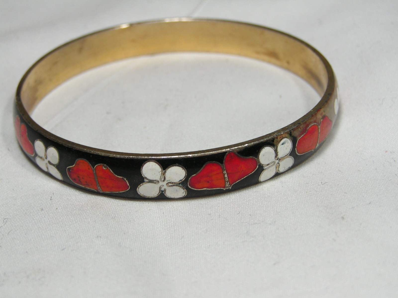 …Vintage Gold Tone, Fired Enamel Hearts & Flowers Bangle Bracelet…