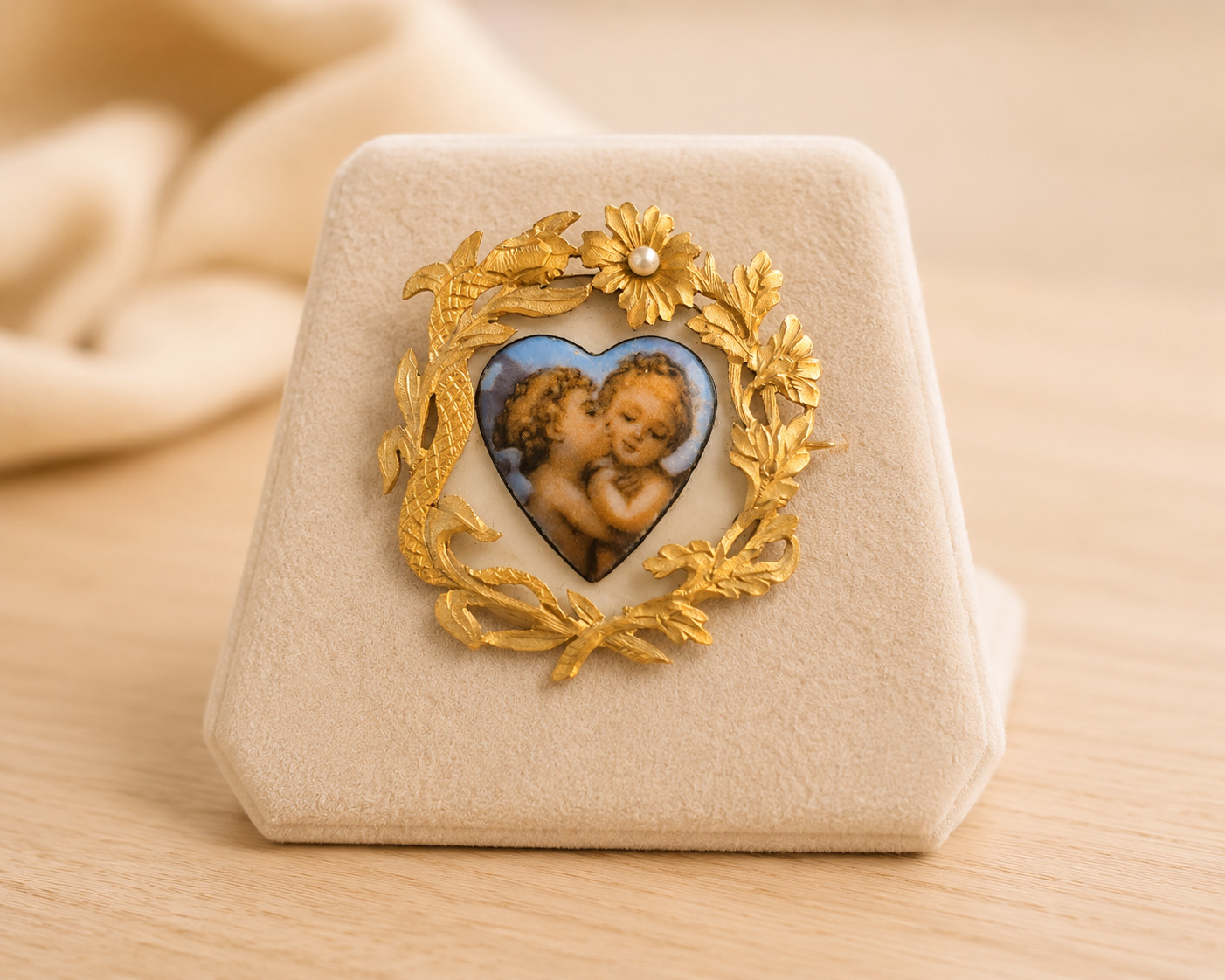 Antique 18K Gold Heart Brooch Angel Cherubs Pearl Enamel Mother of Pearl c1900