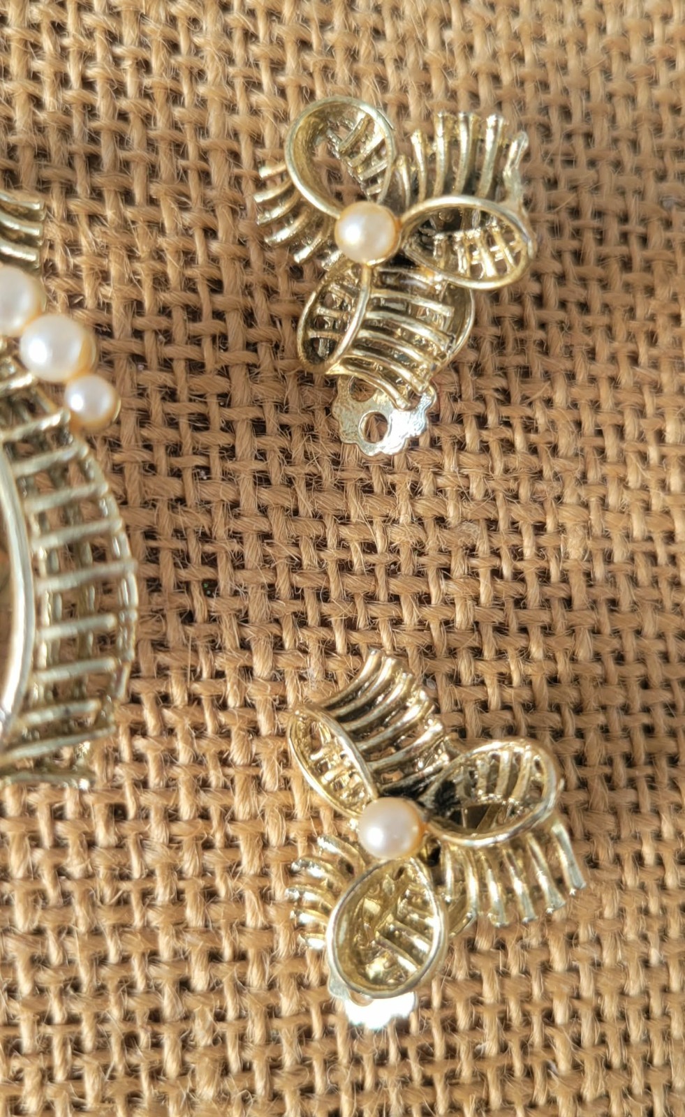 Vintage Faux Pearl Bow Pin Brooch & Clip Earring Set, 1970’s Gold Tone Jewelry