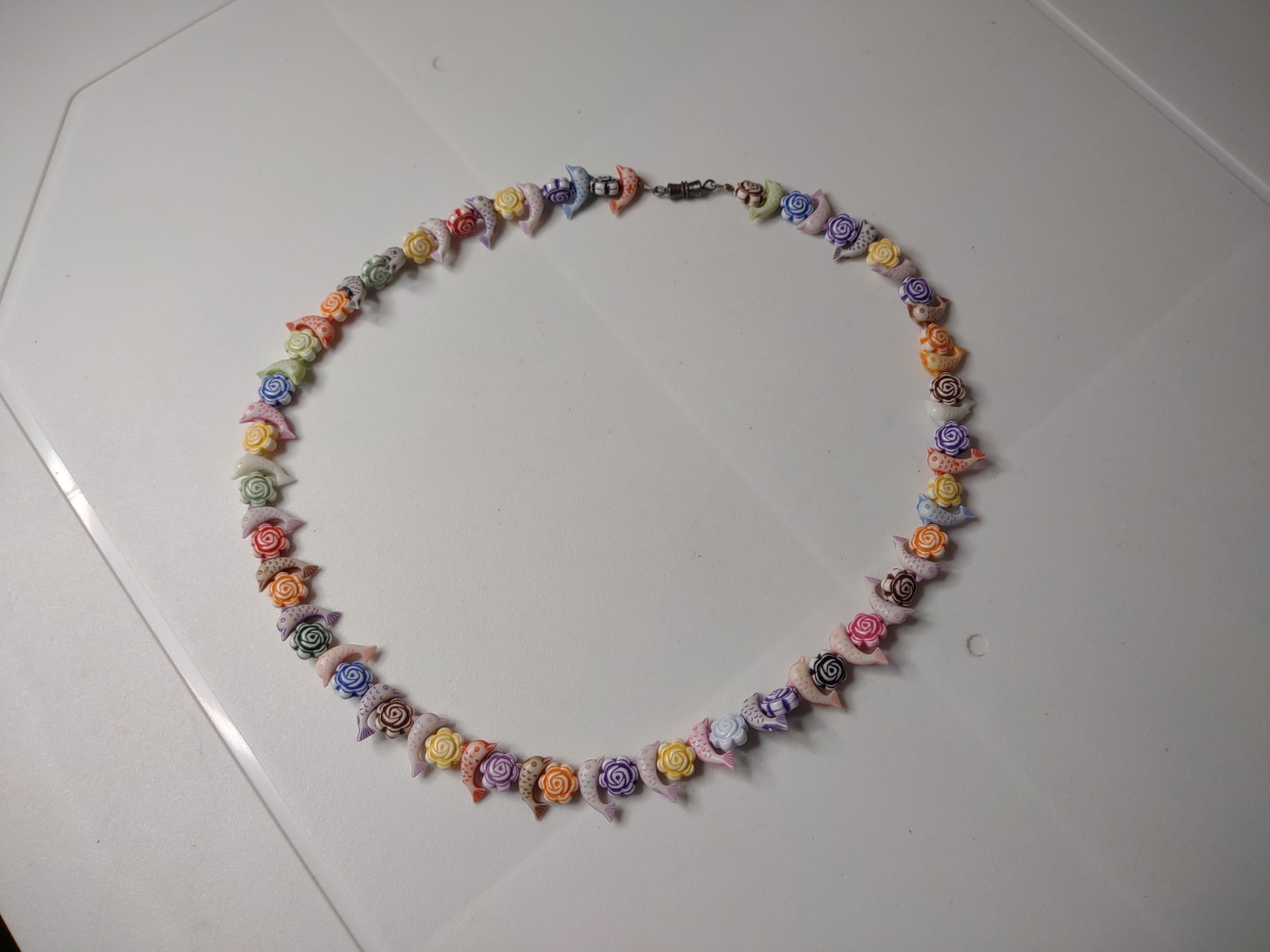 Multicolor 17 Inch Lightweight Fish And Flower Necklace