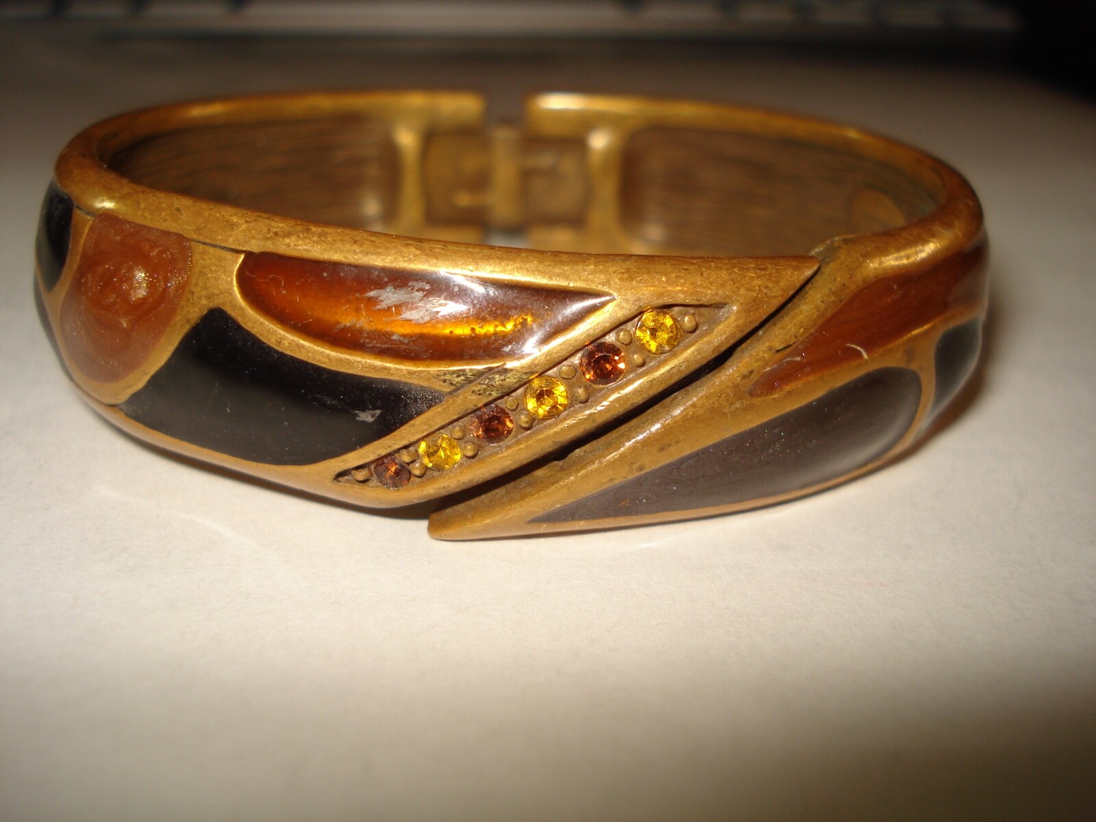 Vintage CHICOS Swirled Enamel -Shades of Brown Hinged Rhinestone Bracelet