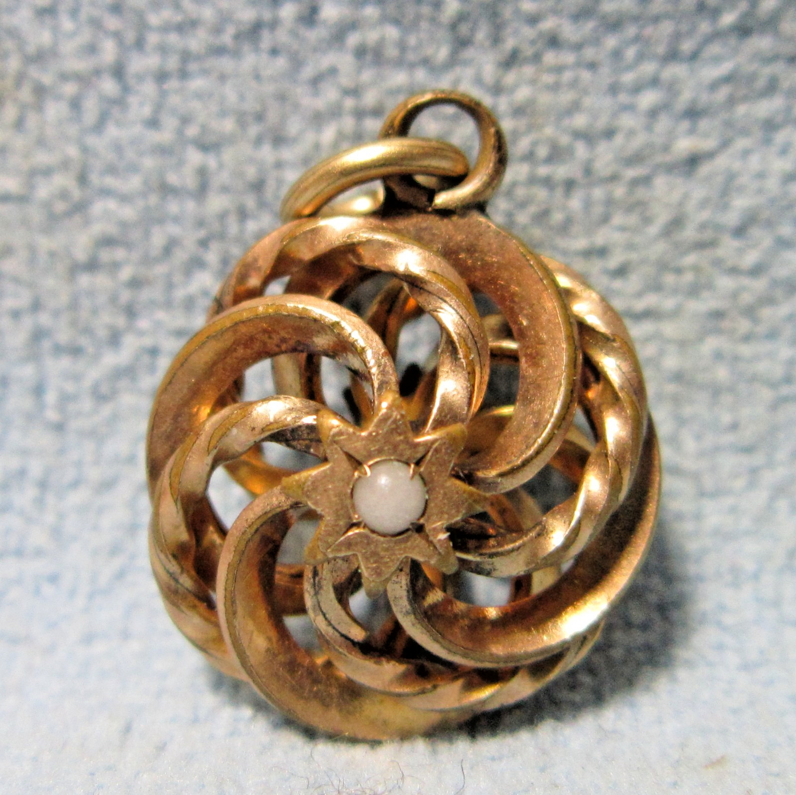 Amazing Double-Sided Lovers Knot Yellow Gold CHARM Pendant w/Ruby & Pearl