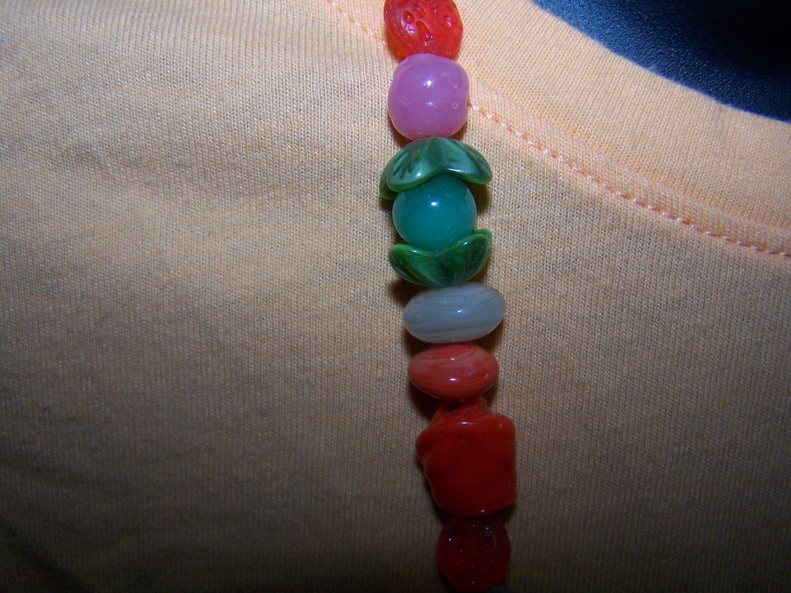 VINTAGE VOGUE GLASS BEAD NECKLACE 24″ MULTICOLOR DIFFERENT SHAPES