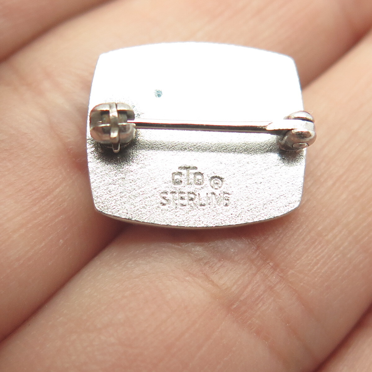925 Sterling Silver Vintage cTo Black Enamel Protect Buildings Pin Brooch
