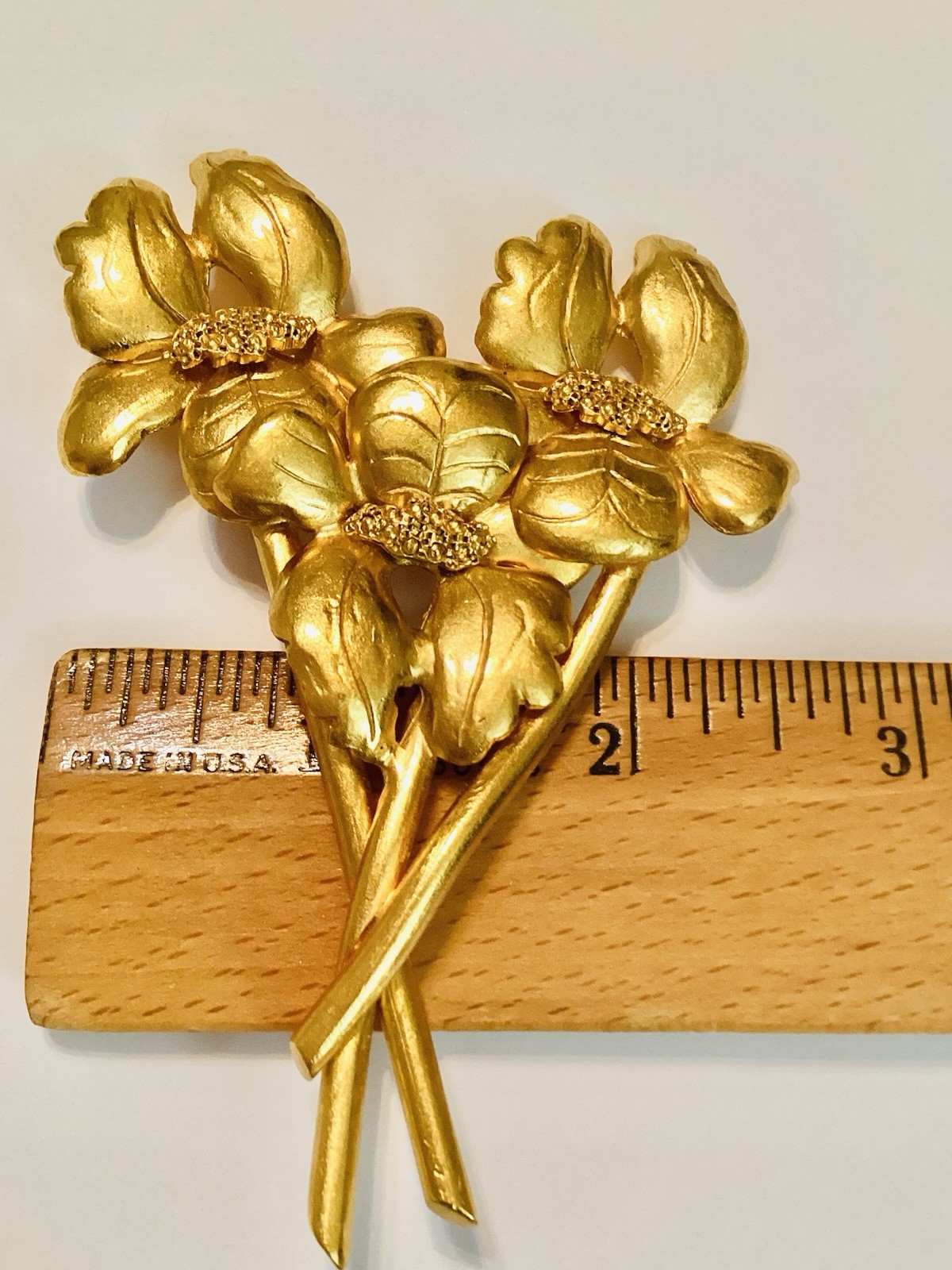FT Paris RARE Vintage LARGE High End Gold Tone Iris Flowers Brooch Low Price! 💛