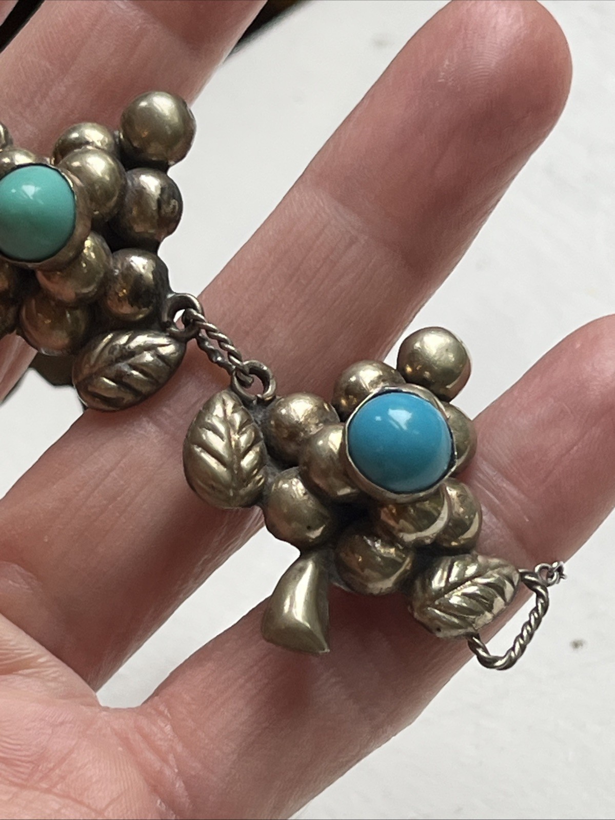 Vintage Mexico Sterling? Turquoise Blue Cabochon 5 Grape Clusters Bracelet 7 “