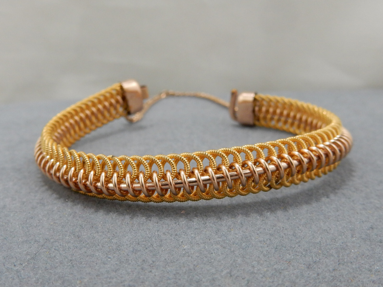 Vintage 9K Gold Filled Bracelet Expanding Bendable 10 grams CHILD SIZE/PETITE