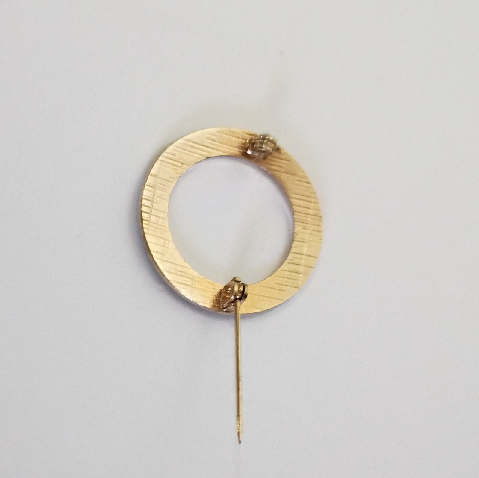 Vintage Green Enamel Circle Brooch – 1¼” Round Lapel Pin Modernist Style