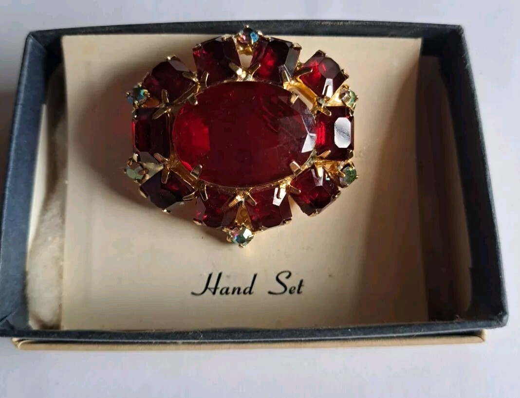 Vintage Czech Goldtone Ruby Art Glass & Faux Opals Pin Brooch Mint In Box